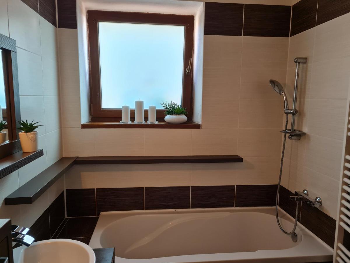 Vila Max - Whirlpool & Bazen & Sauna Velké Losiny Buitenkant foto
